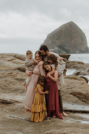 family photographer in pacific city, Oregon Coast