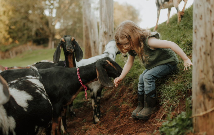 family farm photographer in Clackamas County