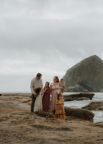 family photographer in pacific city, Oregon