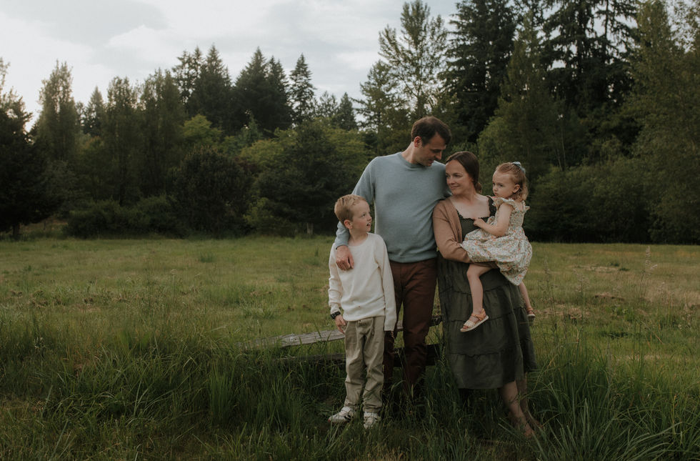 family photographer near Portland, Oregon