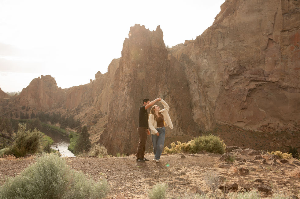 Portland family photographer; Oregon city photographer; sandy Oregon wedding photographer; eastern Oregon photographer; Oregon small weddings photographer; Nicole Fitzwater Photography; Nicole Knotts Photography
