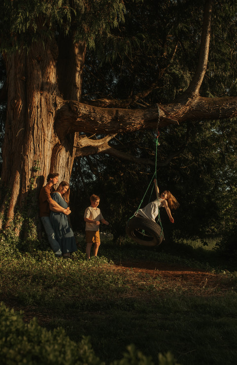 tire swing family photography