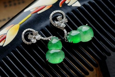 Imperial Jade Earring