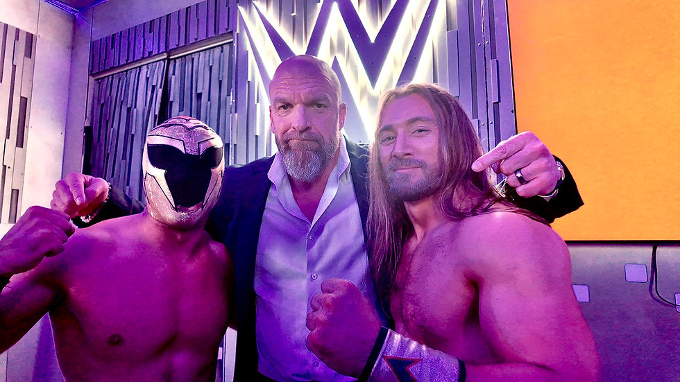 Triple H con Fraxiom