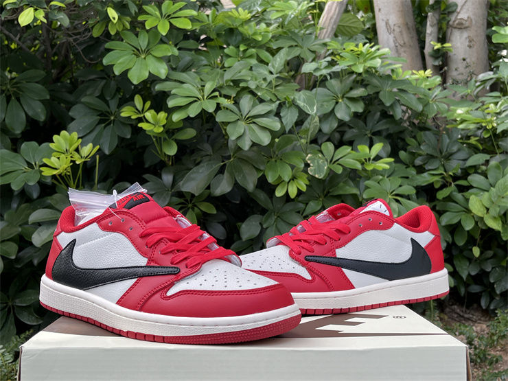 Thumbnail: Travis Scott x Air Jordan 1 - Low "Chicago"