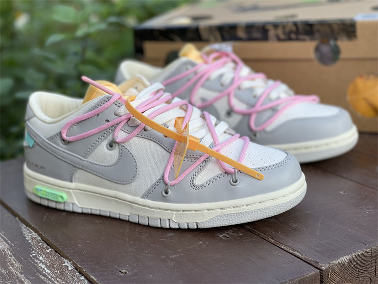 Thumbnail: Off-White x Nike Dunk - Low "Lot 09 of 50"