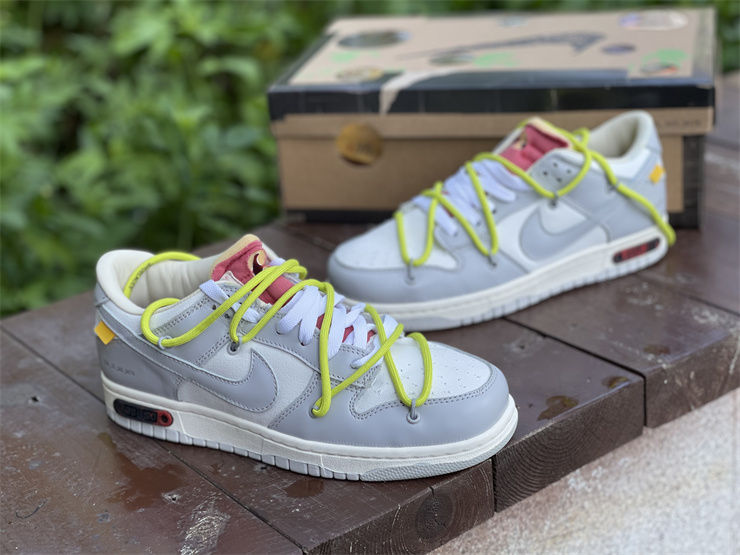 Thumbnail: Off-White x Nike Dunk - Low "Lot 08 of 50"