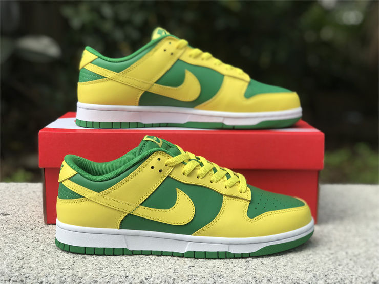 Thumbnail: Nike Dunk - Low "Reverse Brazil"