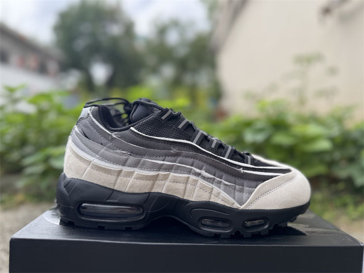 Thumbnail: Comme des Garçons x Nike Air Max 95 'Grey'