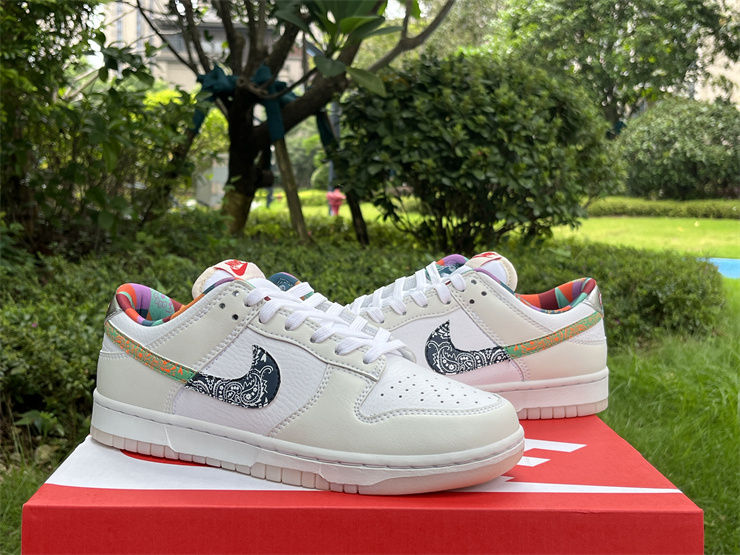 Thumbnail: Nike Dunk - Low "Multi-Color Paisley"