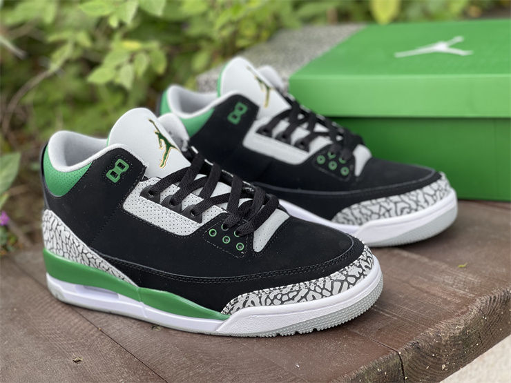 Thumbnail: Air Jordan 3 "Pine Green"