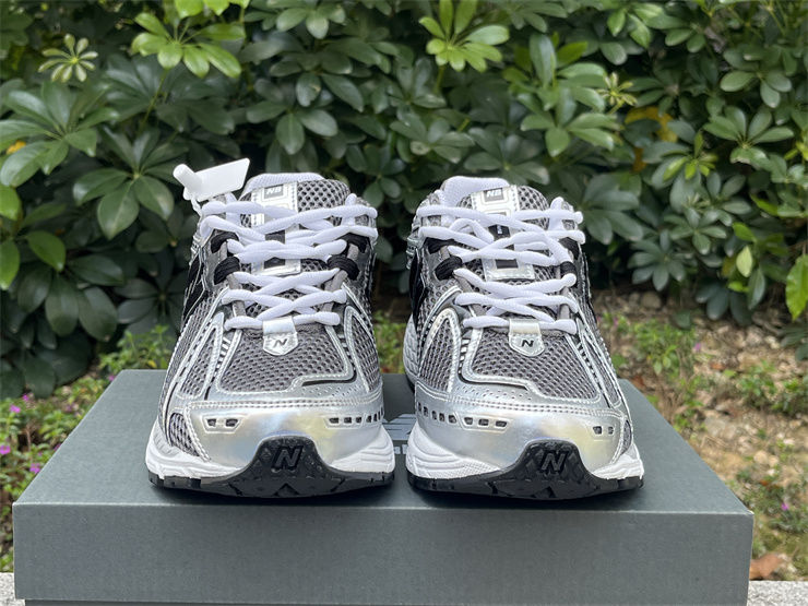 Thumbnail: New Balance 1906R