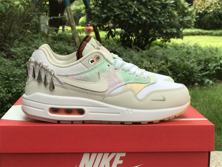 Thumbnail: Nike Air Max 1 "Metal Charms"