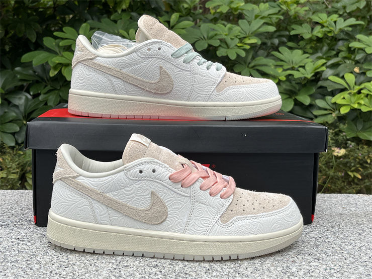 Thumbnail: Chris Paul x Air Jordan 1 - Low "Give Them Flowers"