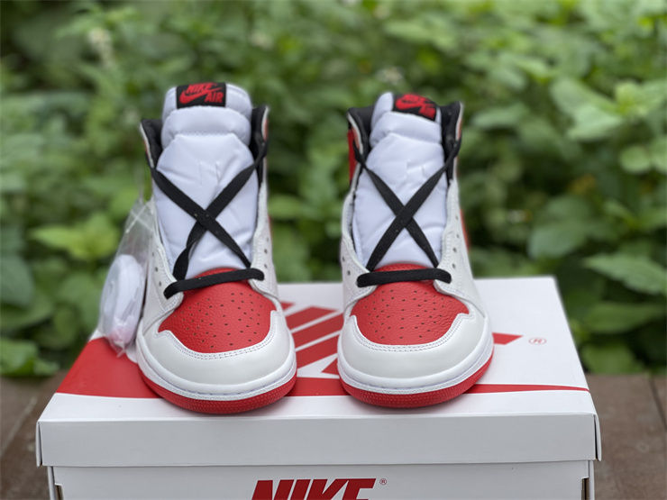 Thumbnail: Air Jordan 1 - High "Heritage"