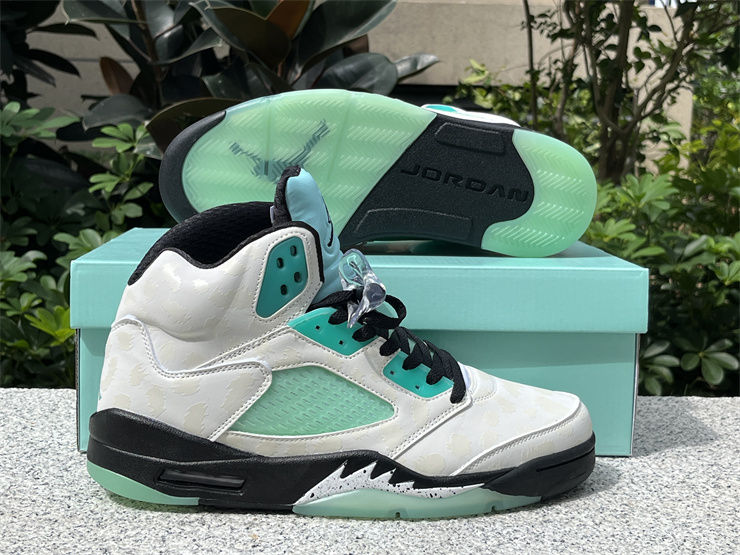 Thumbnail: Air Jordan 5 "Island Green"