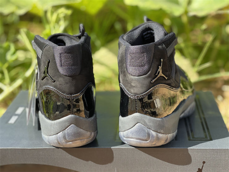 Thumbnail: Air Jordan 11 "Cap and Gown"