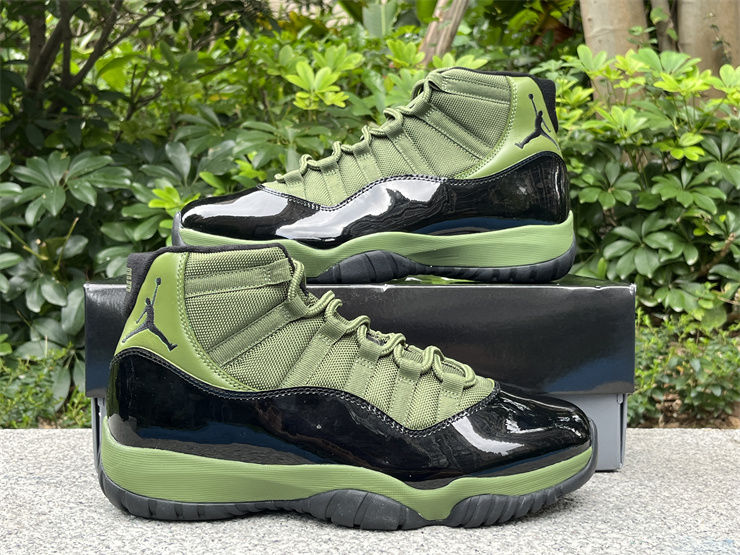 Thumbnail: Air Jordan 11