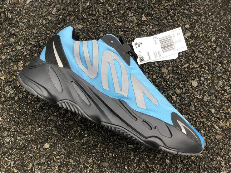 Thumbnail: Yeezy Boost 700 MNVN "Bright Cyan"