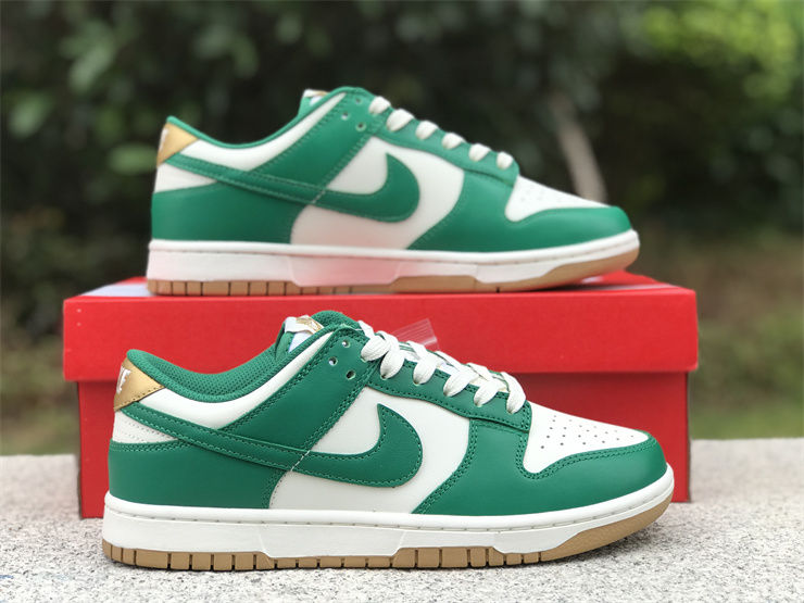 Thumbnail: Nike Dunk - Low "Malachite Metallic Gold"
