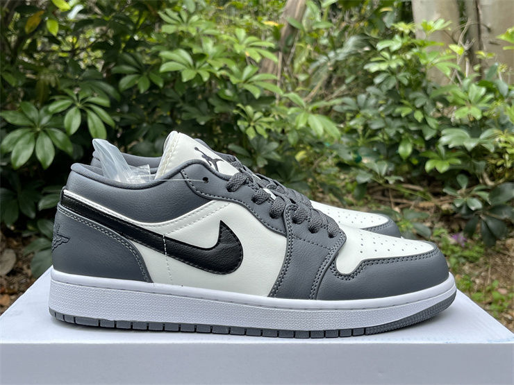 Thumbnail: Air Jordan 1 - Low "Dark Grey"