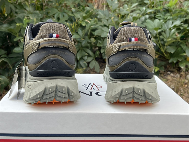 Thumbnail: Moncler Trailgrip GORE-TEX- Low