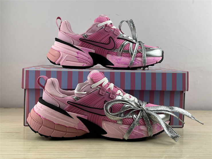 Thumbnail: Nike V2K Run