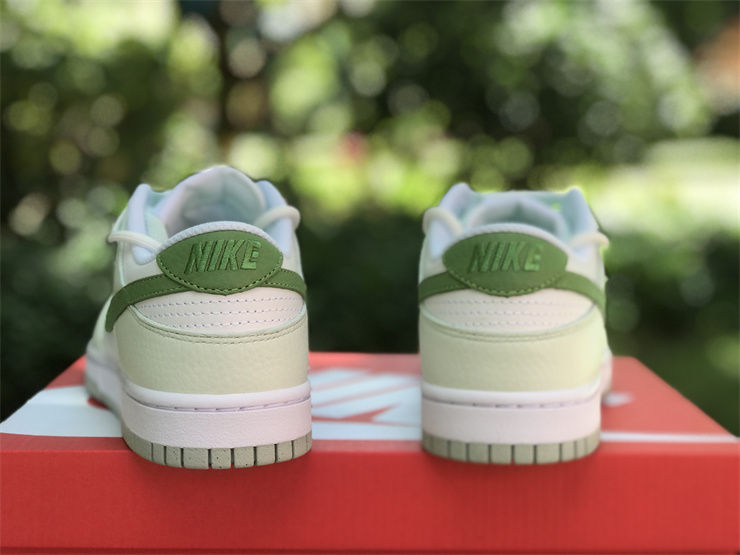 Thumbnail: Nike Dunk - Low