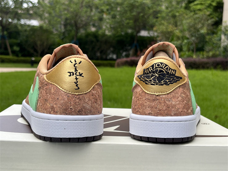 Thumbnail: Travis Scott x Air Jordan 1 - Low