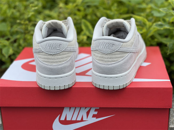 Thumbnail: Nike Dunk - Low "Vast Grey"