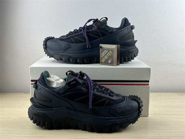 Thumbnail: Moncler Trailgrip GORE-TEX- Low