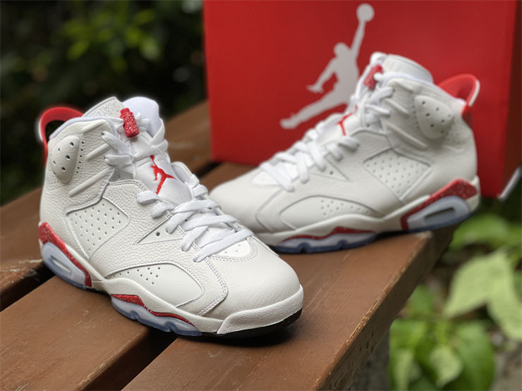Thumbnail: Air Jordan 6 "Red Oreo"