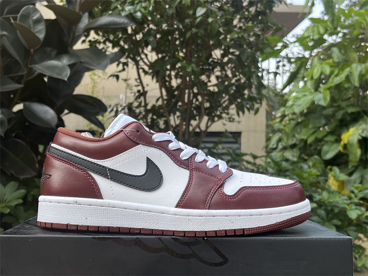 Thumbnail: Air Jordan 1 - Low