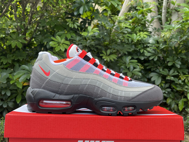 Thumbnail: Air Max 95 OG "Solar Red"