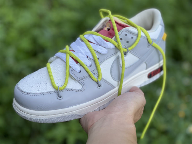 Thumbnail: Off-White x Nike Dunk - Low "Lot 08 of 50"