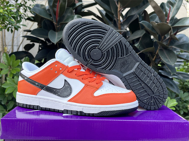 Nike Dunk - Low "Starry Swoosh"