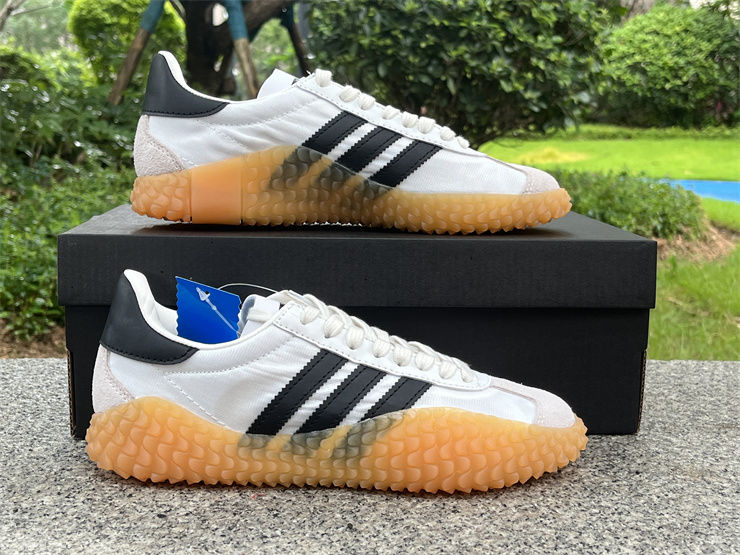 Thumbnail: Adidas Kamanda Country "White Gum"