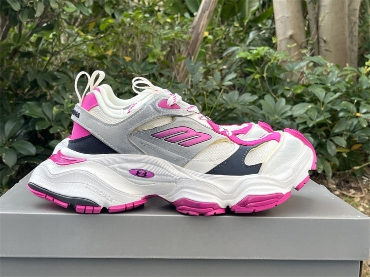 Thumbnail: Balenciaga Cargo Sneaker