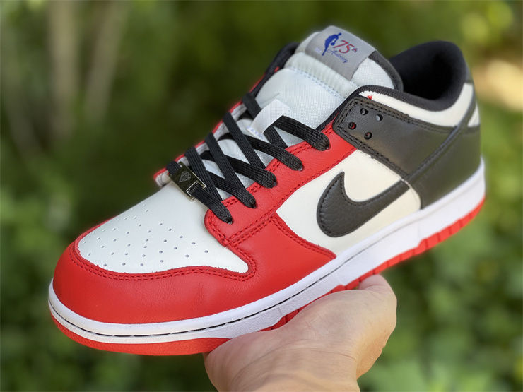 Thumbnail: NBA x Nike Dunk - Low "75th Anniversary - Bulls"