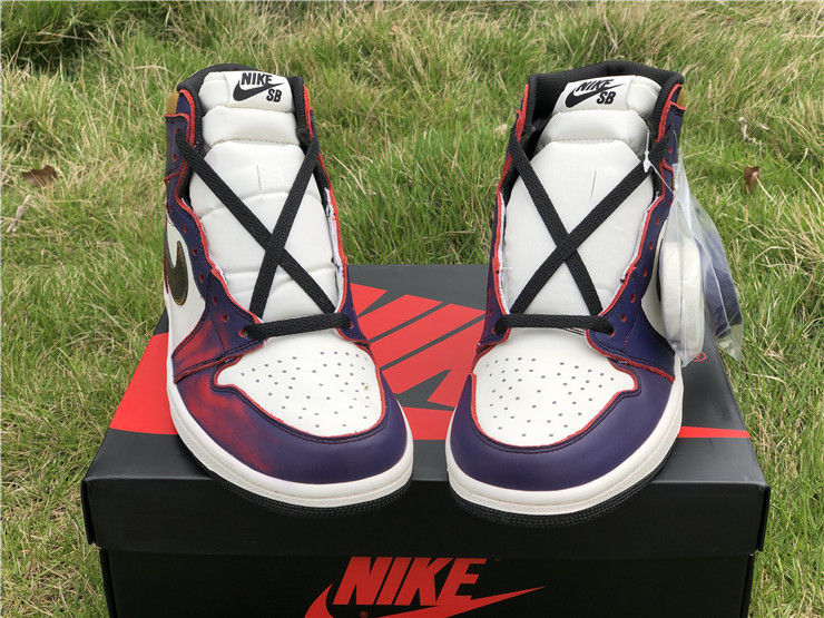 Thumbnail: Air Jordan 1 - High SB "LA To Chicago"