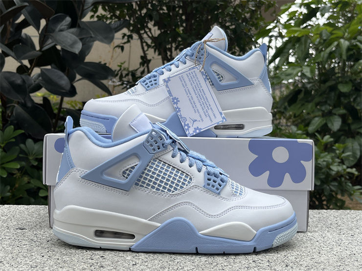 Thumbnail: Air Jordan 4 "Forget Me Not"