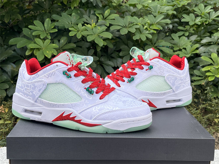 Thumbnail: CLOT x Air Jordan 5 - Low "White Silk 20th Anniversary"