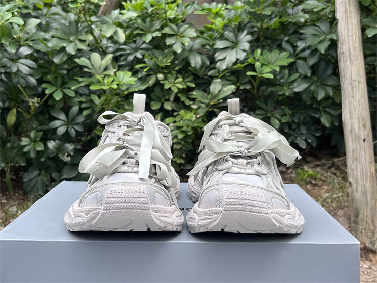 Thumbnail: Balenciaga 3XL Sneaker