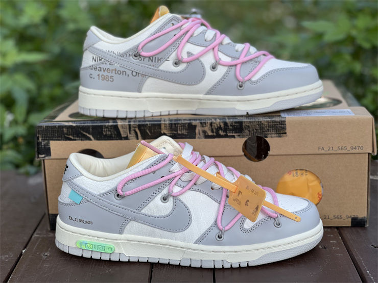 Thumbnail: Off-White x Nike Dunk - Low "Lot 09 of 50"