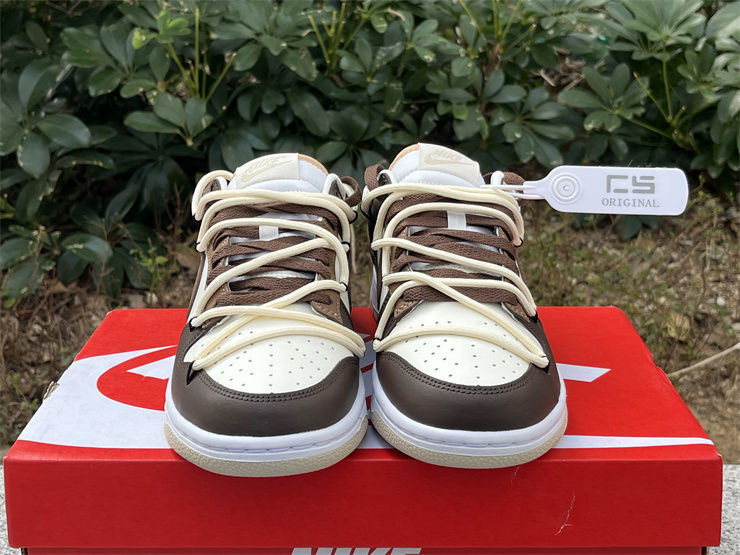 Thumbnail: Nike Dunk - Low