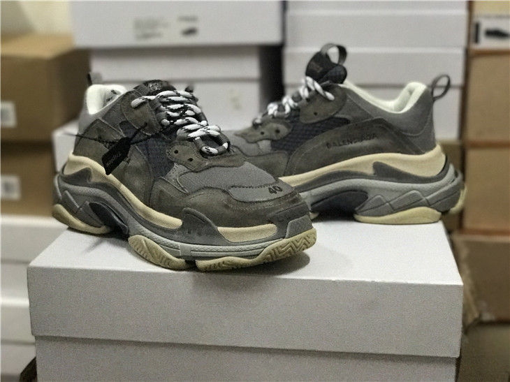 Thumbnail: Balenciaga Triple S Sneaker "Grey"