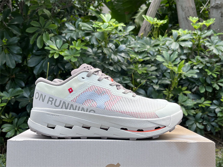 Thumbnail: On Cloudultra 3 "Cinder Pearl"