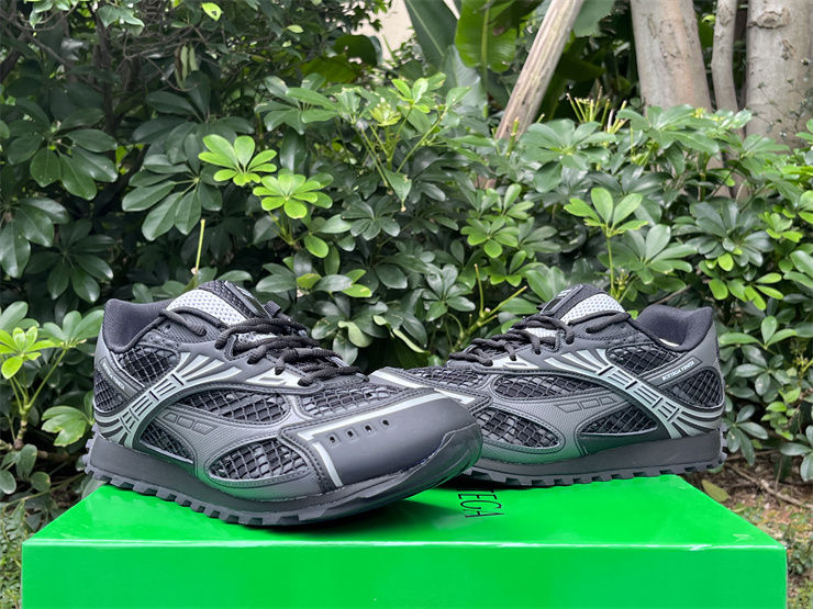Thumbnail: Bottega Veneta Orbit Sneaker "Black"