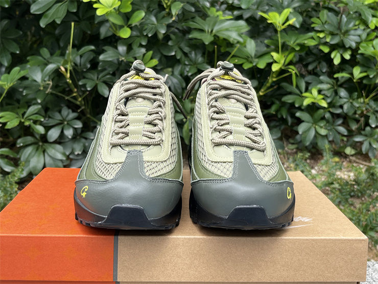 Thumbnail: Corteiz x Nike Air Max 95 OG "Rules the World - Sequoia"