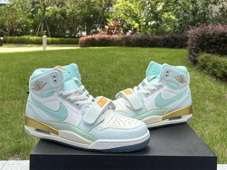 Thumbnail: Air Jordan Legacy 312 - "Sail Pistachio Frost"